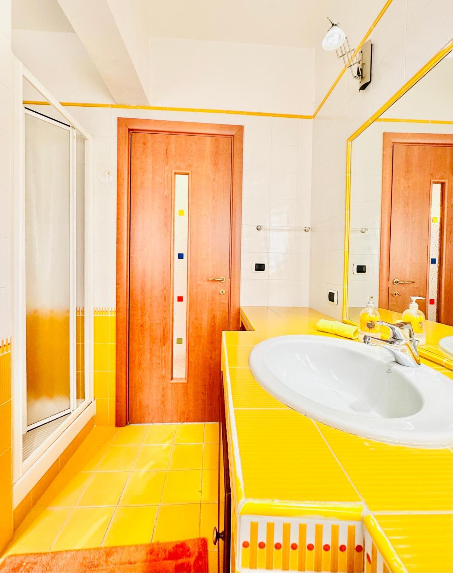 Appartement Hostdomus - Pietra Blu à Pietra Ligure Extérieur photo